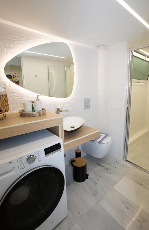 Melma Properties - Aria-Piraeus Central Penthouse Ngoại thất bức ảnh